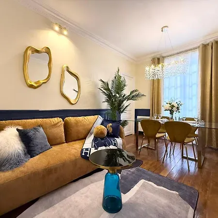 Modern Haussmann-style Parisian -6p Parigi