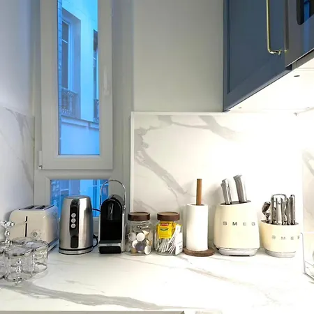 Modern Haussmann-style Parisian -6p * Parigi