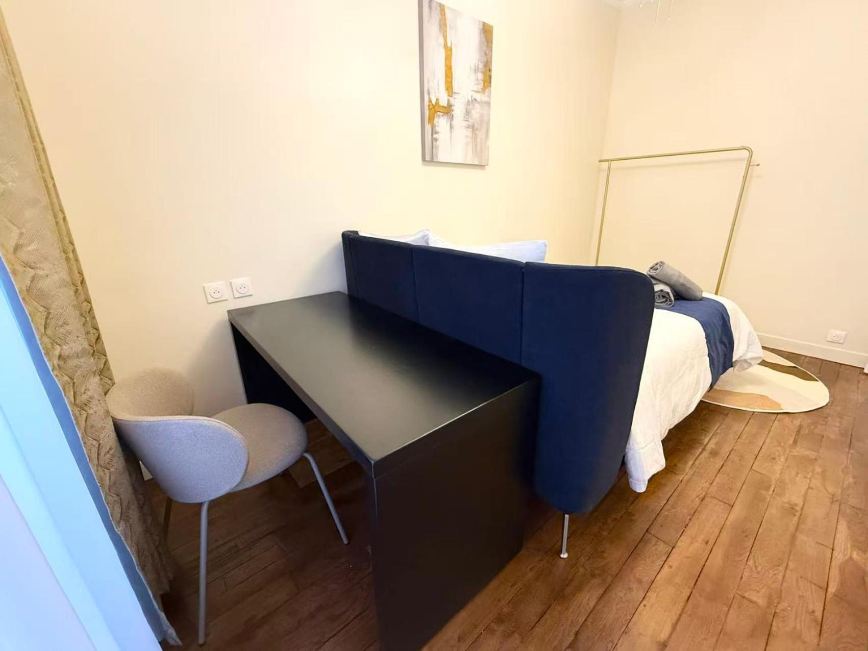 Modern Haussmann-style Parisian -6p *